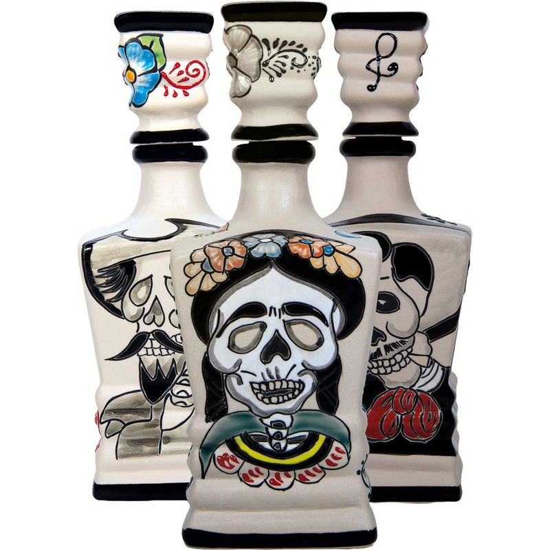 Dinastia Real Tequila Extra Aged Anejo Muertos Ceramic 750ml